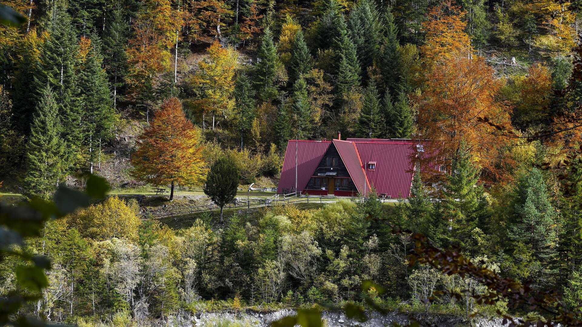 Rifugio Pussa in Val Settimana